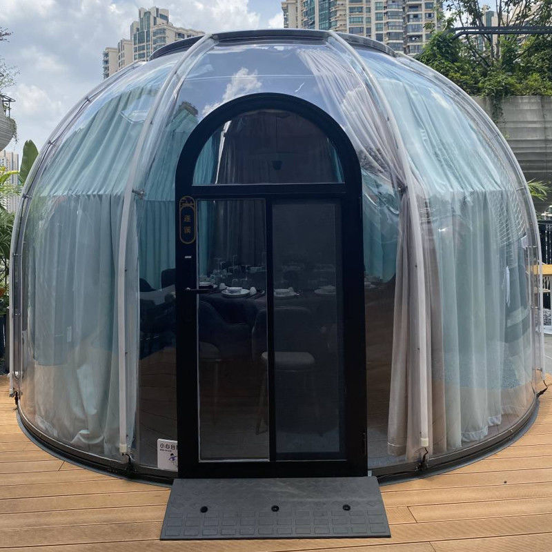 99.9% ความต้านทาน UV ชัดเจน PC Dome House Igloo Bubble Tent สําหรับแคมป์กลางแจ้ง